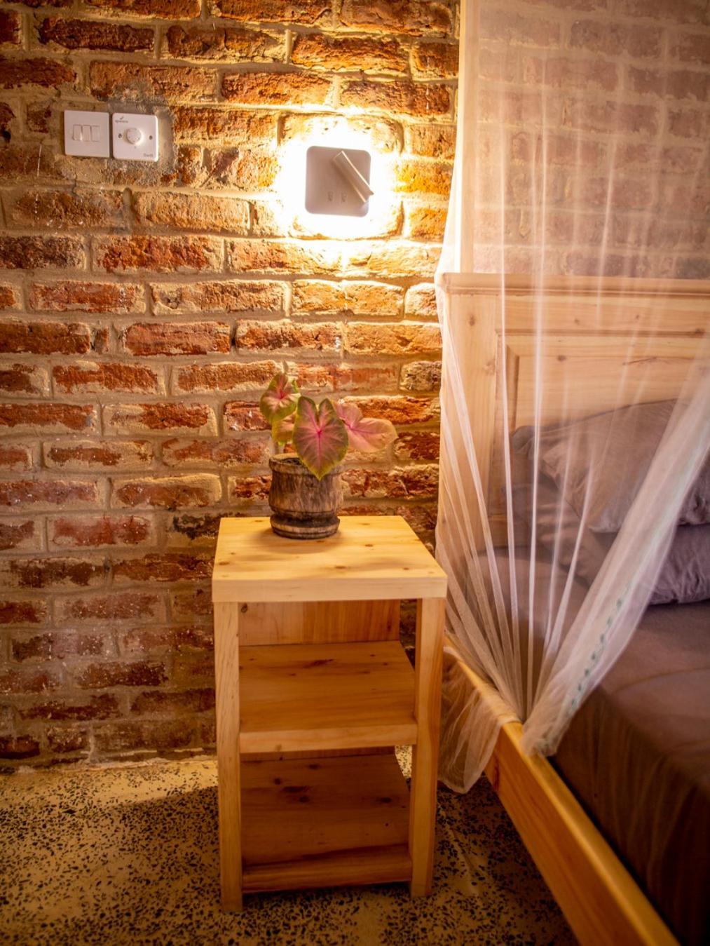 Firefly West Wing Hotel Bagamoyo Bagian luar foto