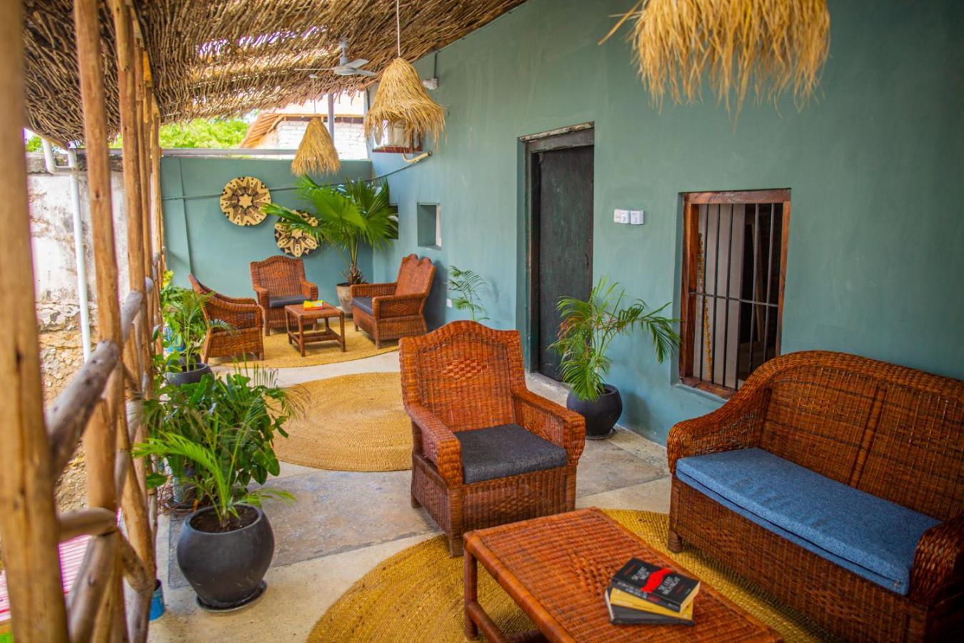 Firefly West Wing Hotel Bagamoyo Bagian luar foto